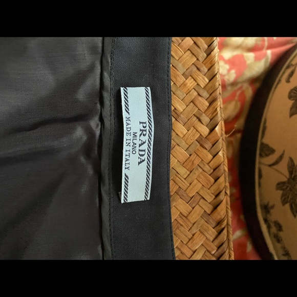 Brand New Prada Navy Blue Fine Wool Skirt - Picture 3 of 6